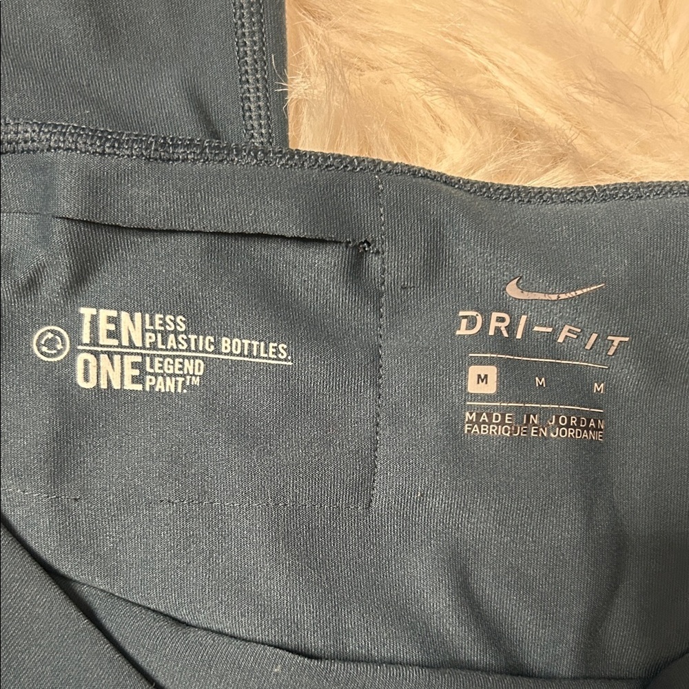 Nike drii-fit Teal Leggings - Picture 2 of 6